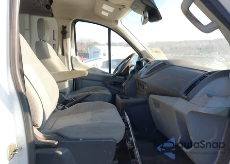 2016 Ford Transit-250 z USA, uszkodzony, nr VIN 1FTYR1ZM1GKA34788